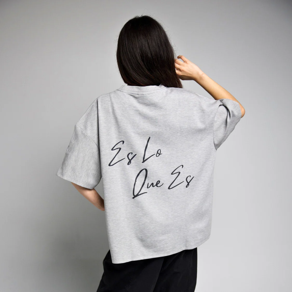 Es Lo Que Es - Grey Tee - Image 4